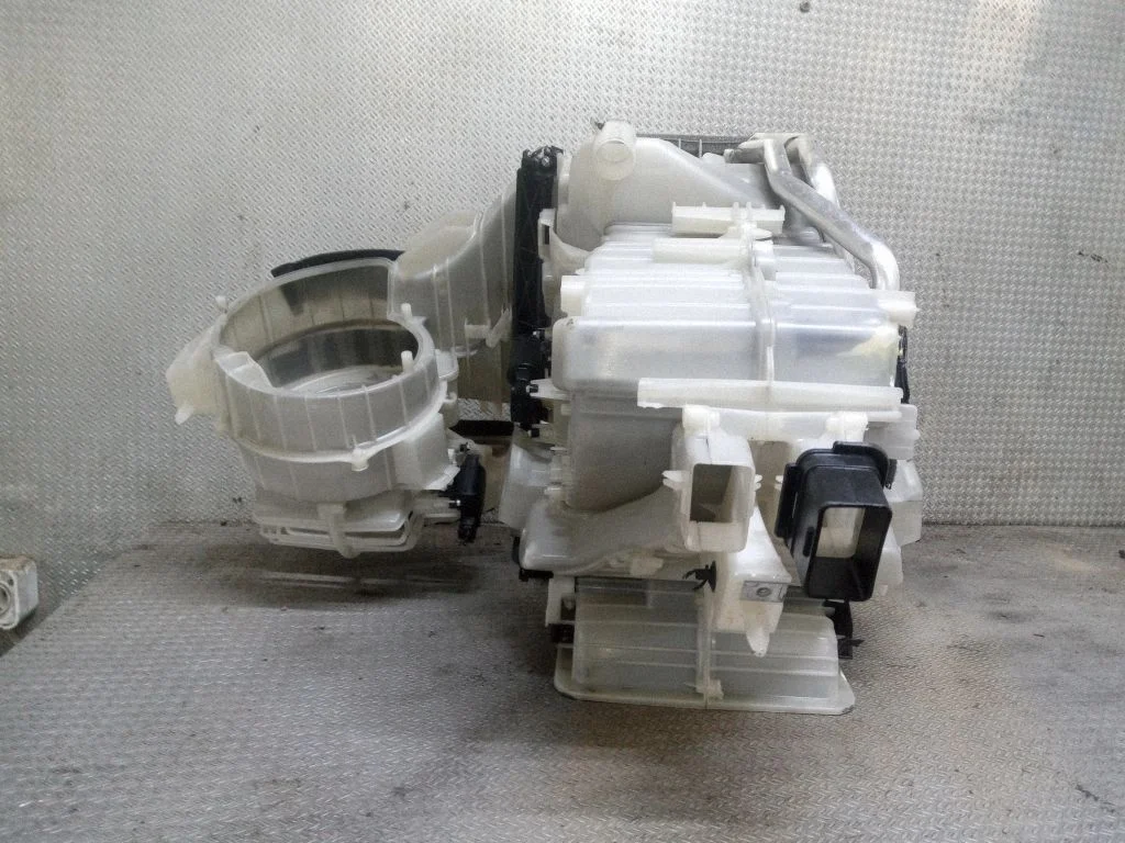 Salongi kütte- ja kliimaploki komplekt 00518961320 – Fiat Punto (199) (2005-2018)