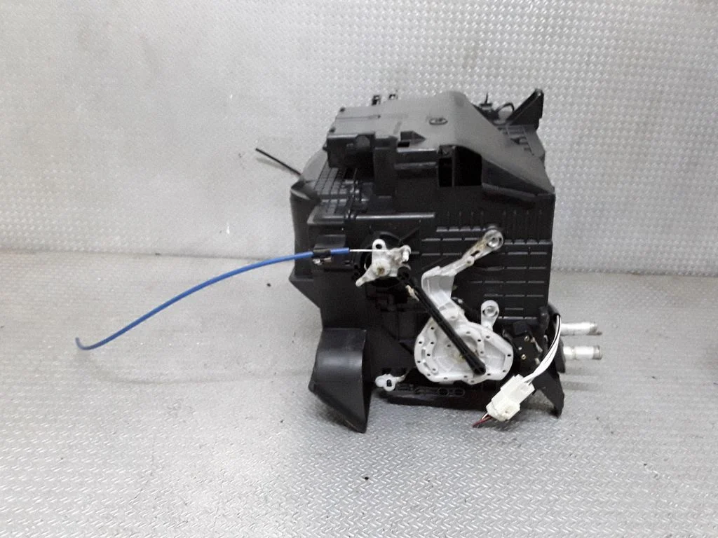 Salongi kütte- ja kliimaploki komplekt – Toyota Yaris Verso (1999-2005)