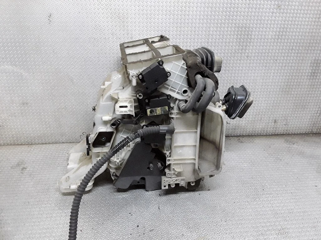 Obudowa nagrzewnicy – komplet – Saab 9-3 Ver2 (2003-2007)
