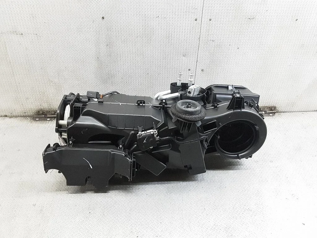 Salongi kütte- ja kliimaploki komplekt 27210EB404 – Nissan Pathfinder R51 (2005-2012)