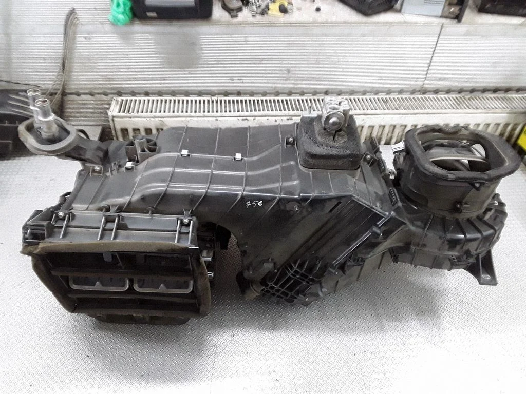 Salongi kütte- ja kliimaploki komplekt – Volkswagen Touareg I (2002-2010)