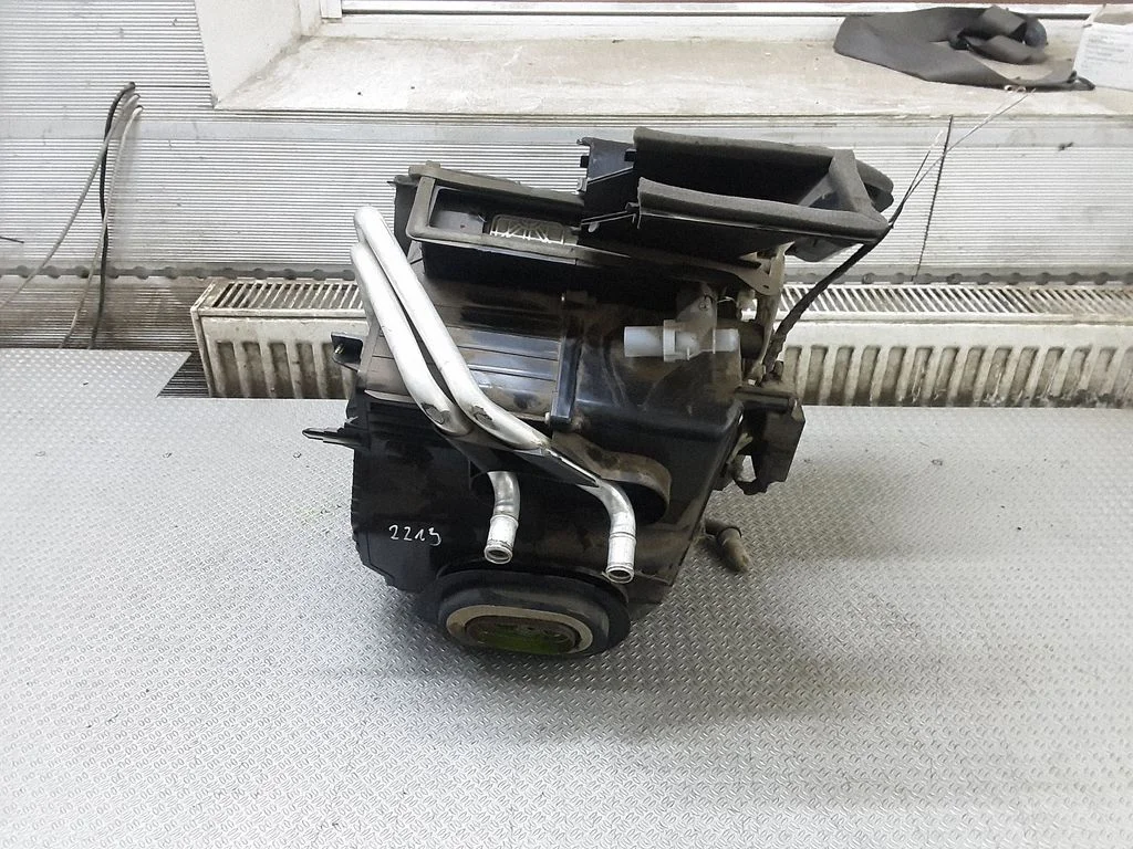 Interior heater climate box assembly – Nissan X-Trail T30 (2001-2007)