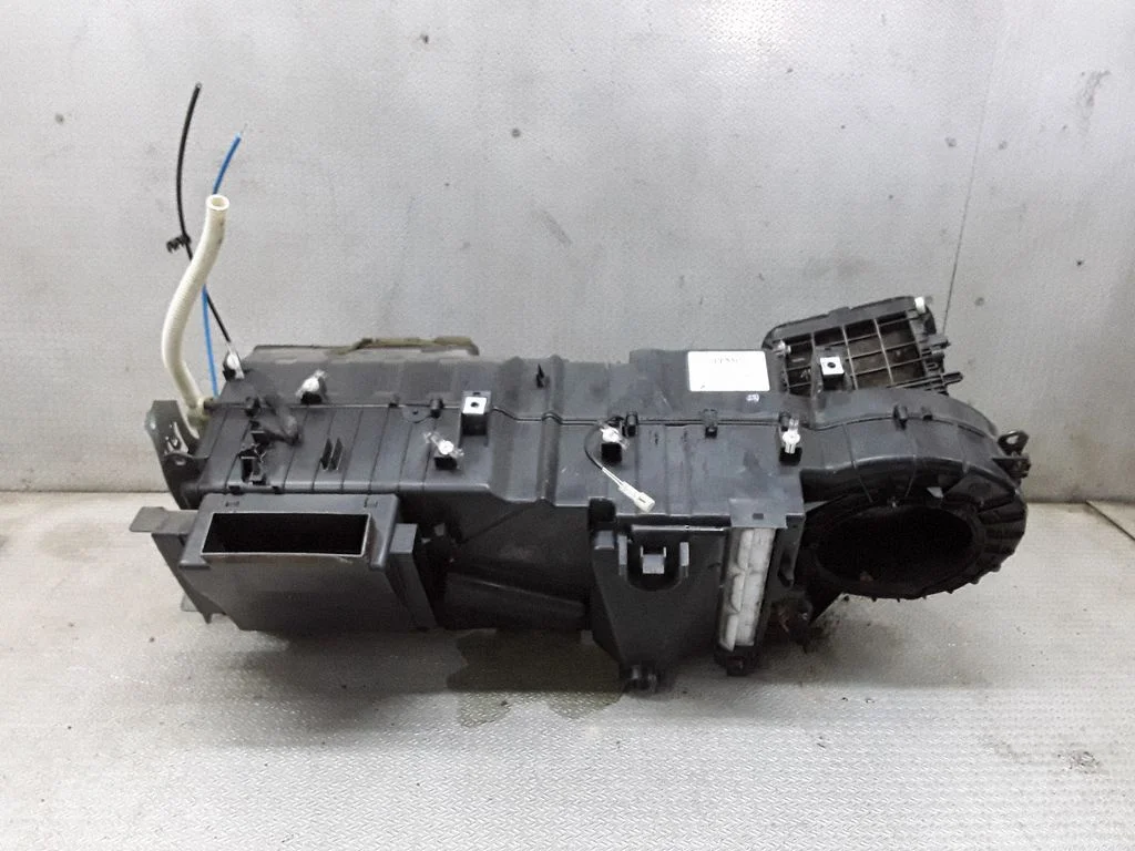 Interior heater climate box assembly – Mercedes-Benz ML-Class W163 (1997-2005)