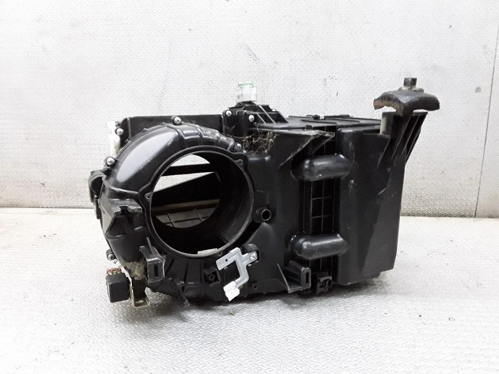 Interior heater climate box assembly