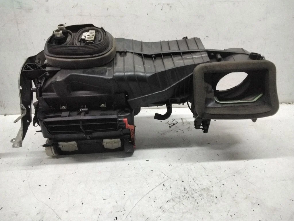 Salona klimata mezgla komplekts – Volkswagen Jetta V (2005-2010)