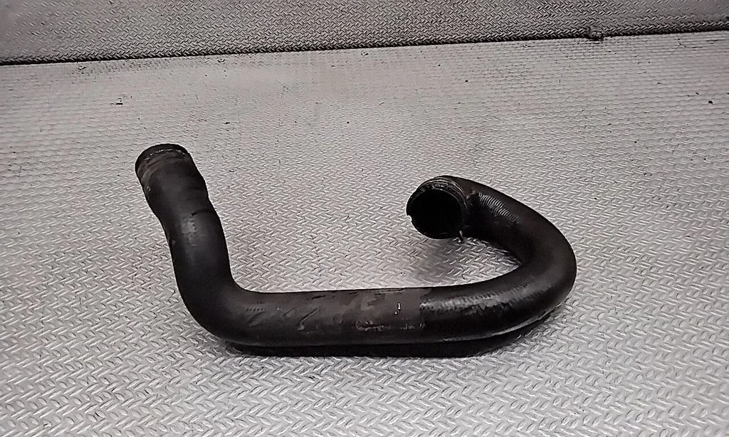 Engine coolant pipe/hose – Volvo C30 (2007-2010)