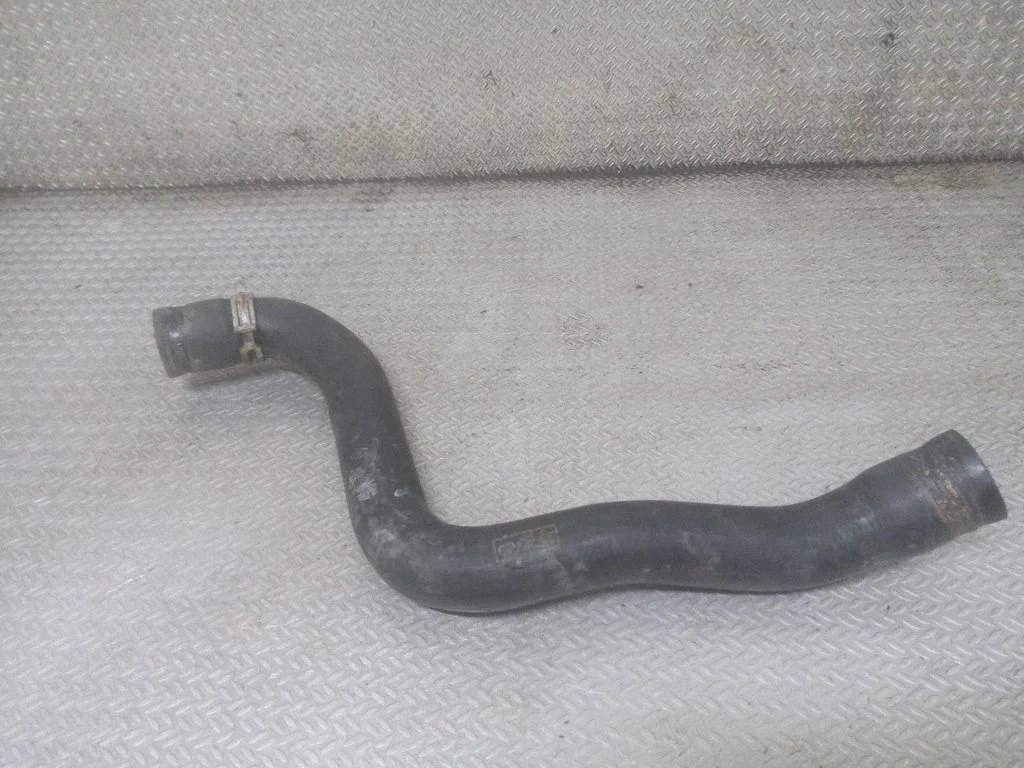 Engine coolant pipe/hose – Volvo C30 (2007-2010)