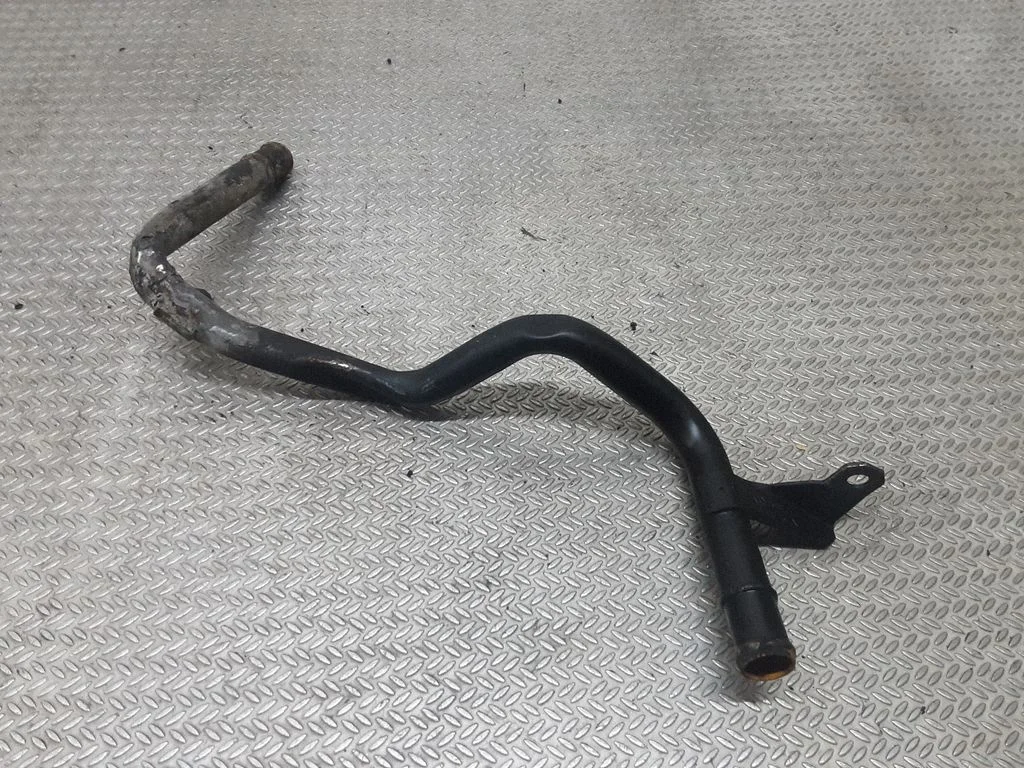Engine coolant pipe/hose – Volkswagen Touran I (2003-2010)