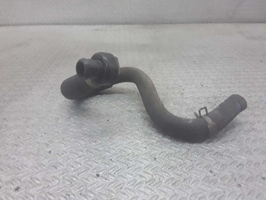 Engine coolant pipe/hose – Nissan Micra (2003-2007)