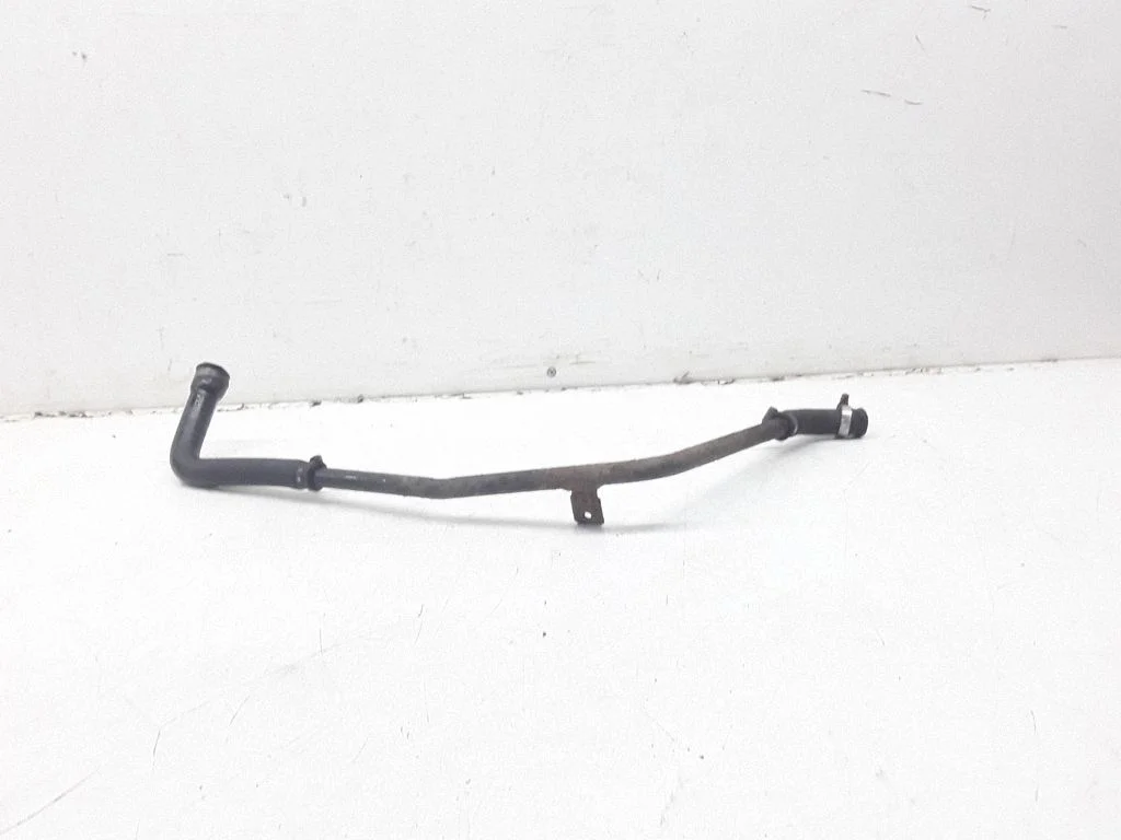 Engine coolant pipe/hose – Mercedes-Benz W123 (1976-1985)