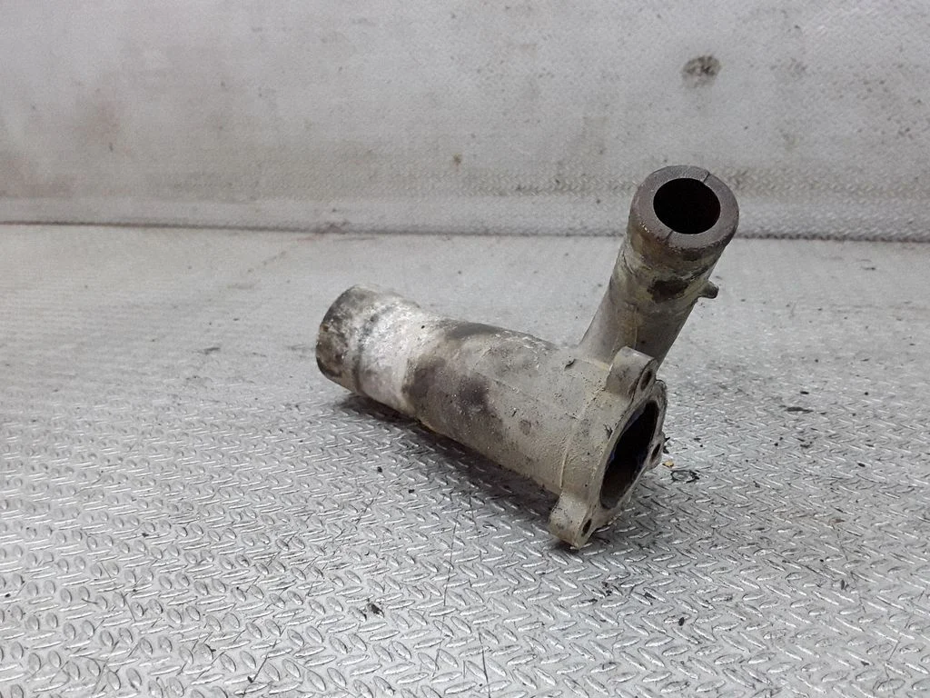 Engine coolant pipe/hose – Chrysler Grand Voyager IV (2001-2007)
