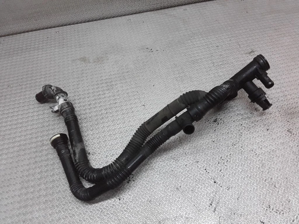 Motora dzesēšanas caurule (-es)/šļūtene (-es) 9641522280