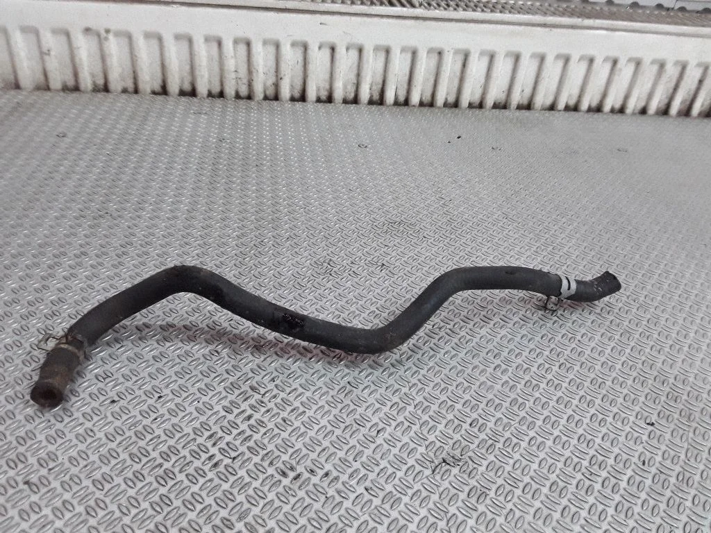 Engine coolant pipe/hose