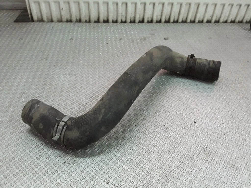 Engine coolant pipe/hose – Ford Maverick (2001-2007)