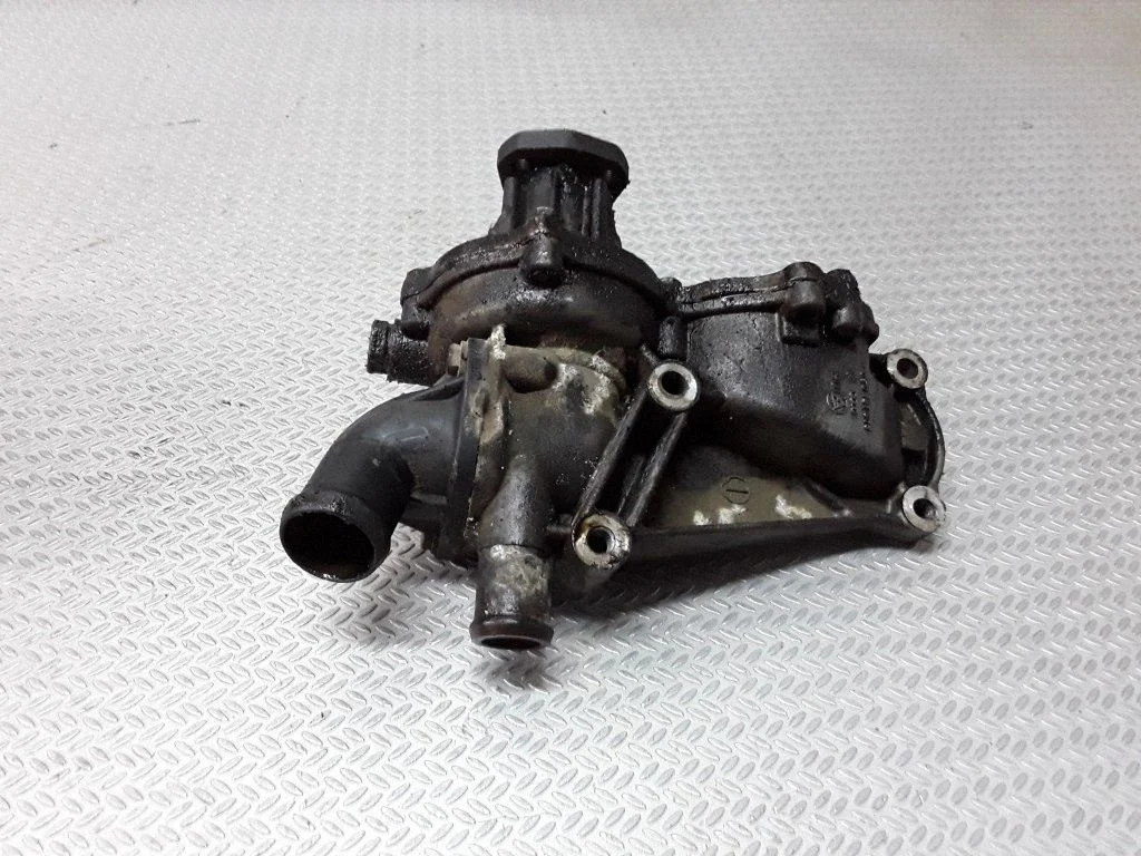 Water pump R050121013