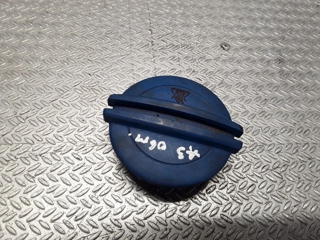Coolant expansion tank/reservoir cap – Audi A3 S3 8P (2003-2012)