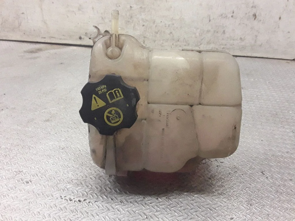 Coolant expansion tank/reservoir 13256823