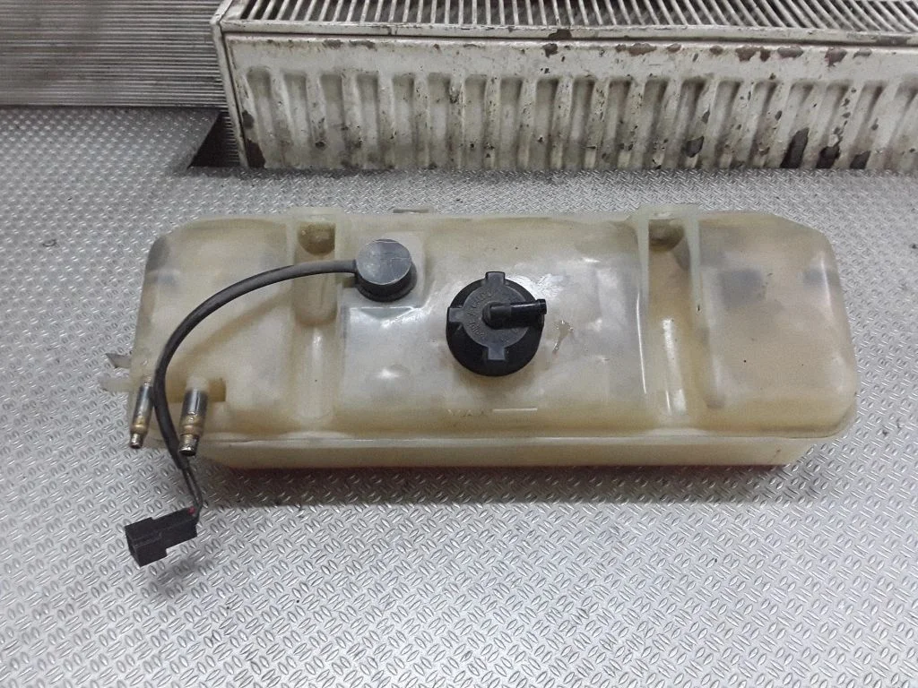 Coolant expansion tank/reservoir – Citroen Jumper (2002-2006)
