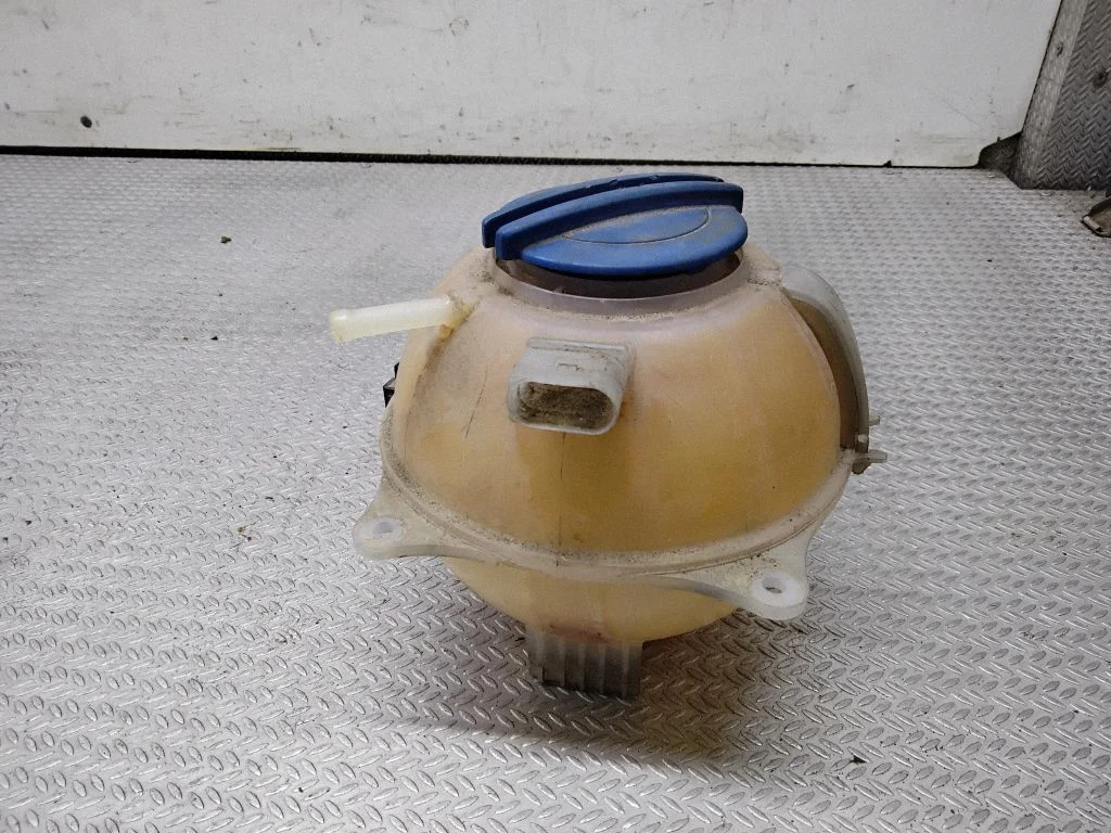 Coolant expansion tank/reservoir – Seat Ibiza II (6k) (1999-2002)