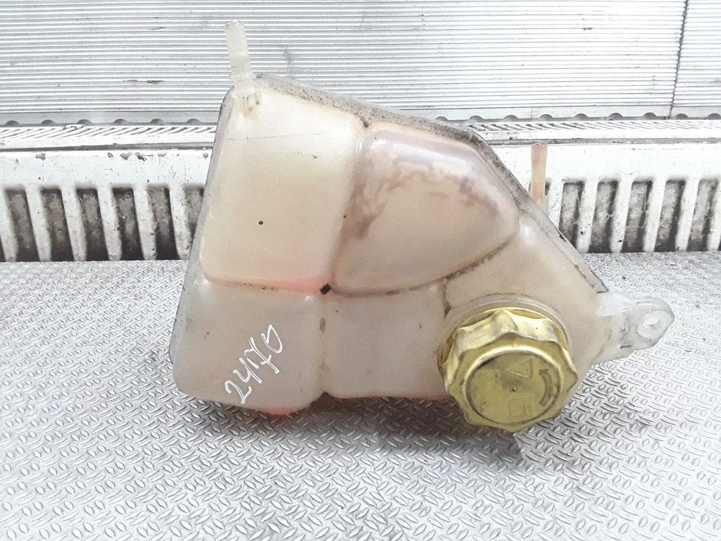 Coolant expansion tank/reservoir – Mazda 2 (2003-2007)