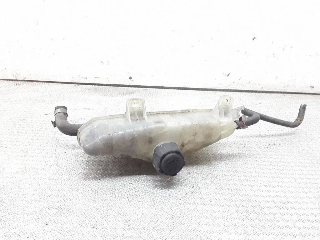 Dzesēšanas šķidruma izplešanās tvertne – Nissan Micra (2003-2007)
