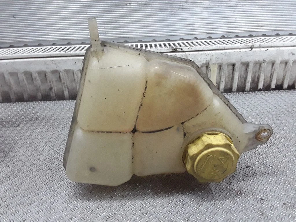 Coolant expansion tank/reservoir – Ford Fusion (2002-2005)