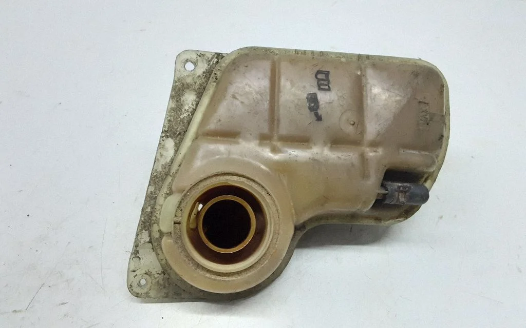 Jahutusvedeliku paisupaak – Skoda Superb B5 (3U) (2001-2008)