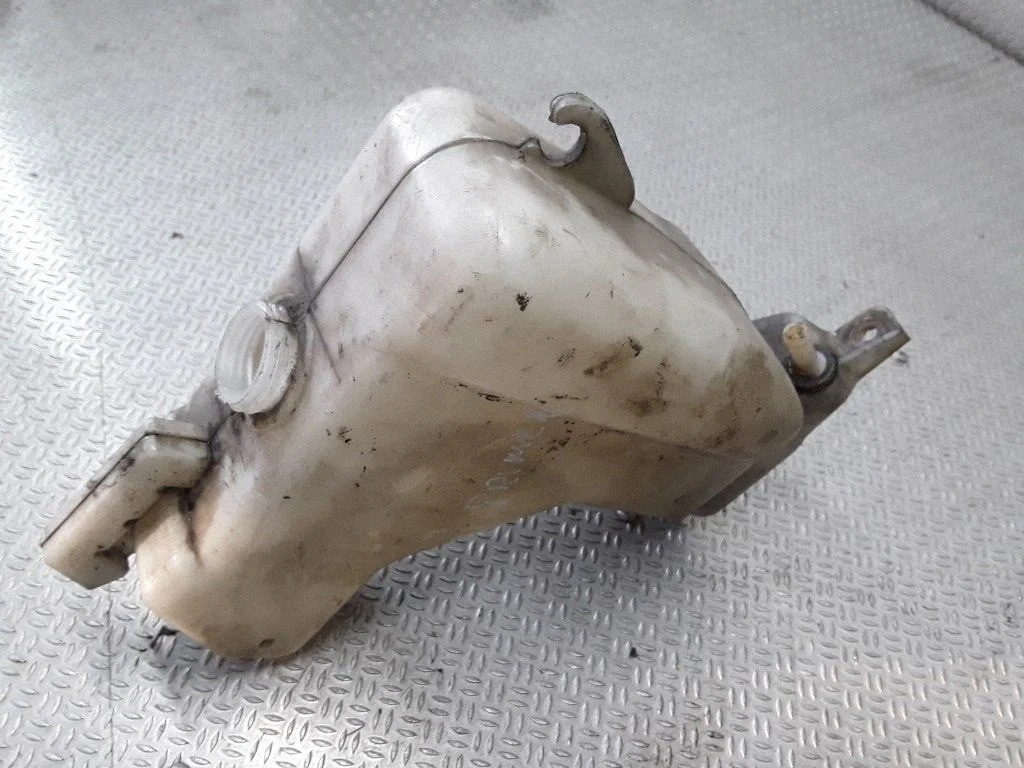 Dzesēšanas šķidruma izplešanās tvertne – Nissan Primera (2002-2007)