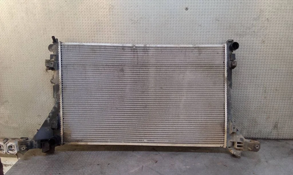 Dzesēšanas šķidruma radiators – Renault Master III (2010-2024)