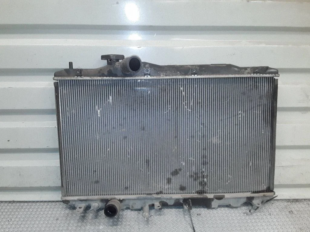 Coolant radiator – Honda Civic (2006-2011)