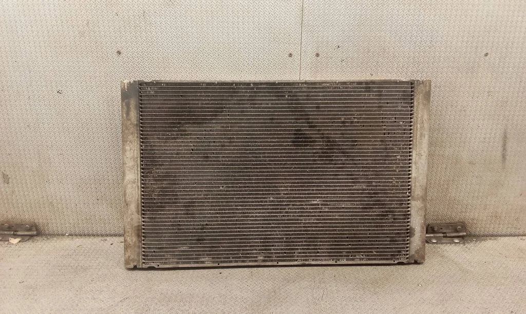 Dzesēšanas šķidruma radiators – Audi A8 S8 D3 4E (2002-2009)