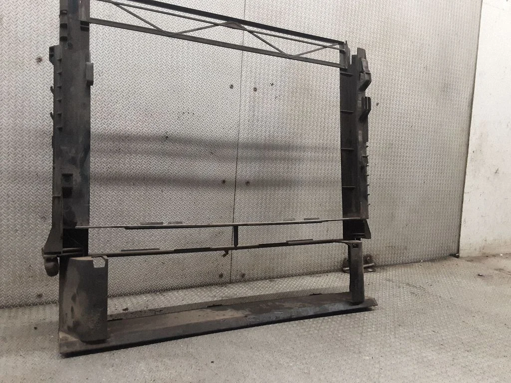 Radiatora ventilatora difuzors – Land Rover Range Rover L322 (2002-2012)
