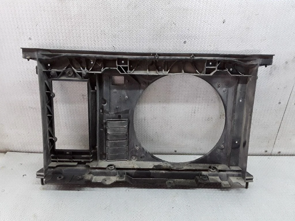 Radiaatori ventilaatori difuusor – Citroen C4 I (2004-2010)