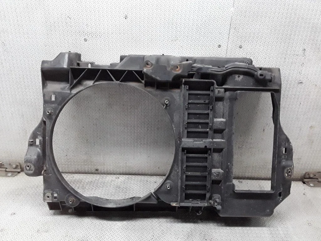 Radiaatori ventilaatori difuusor