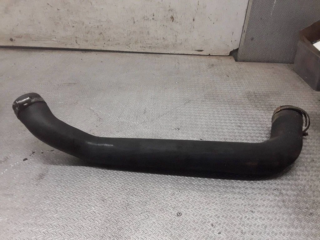 Intercooler hose/pipe
