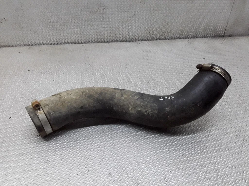 Vahejahuti voolik (-ud)/ toru (-d) – Toyota Previa (XR30, XR40) II (2000-2006)