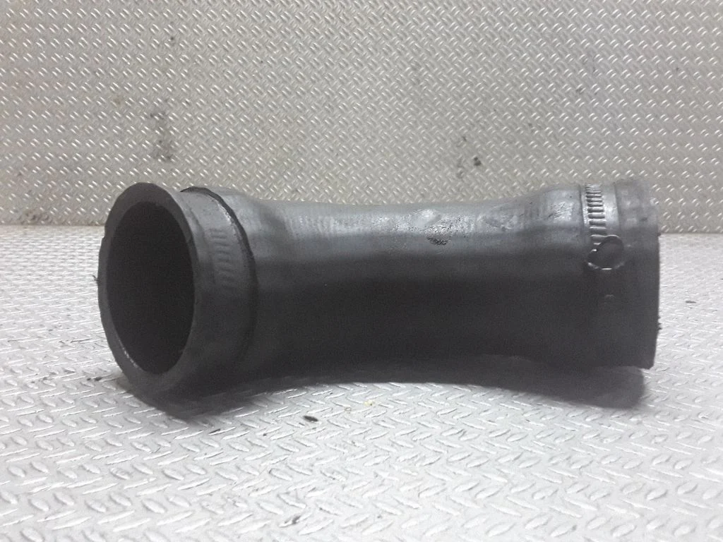 Wąż / rura intercoolera – Nissan Micra (2011-2016)