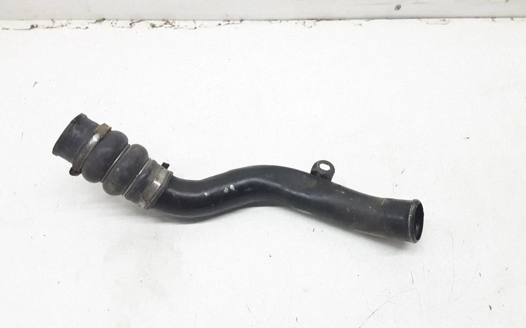 Intercooler hose/pipe