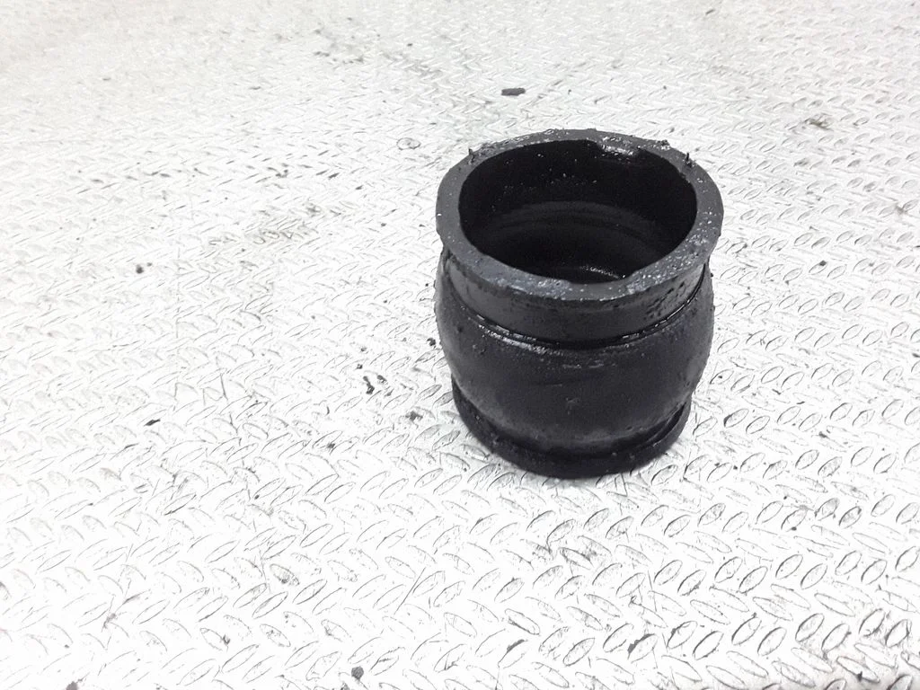 Intercooler hose/pipe