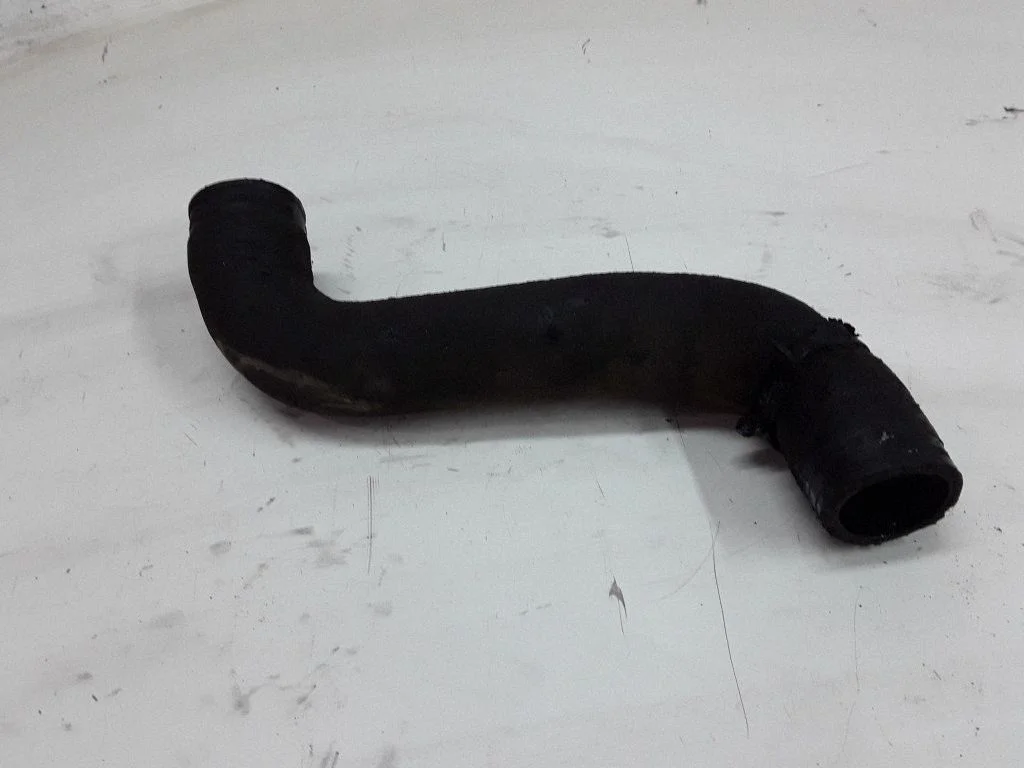 Intercooler hose/pipe