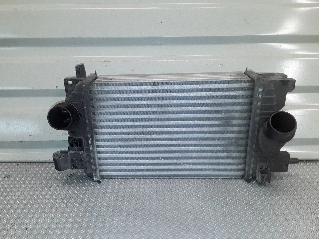 Starpdzesētāja (interkūlera) radiators – Opel Meriva A (2003-2010)