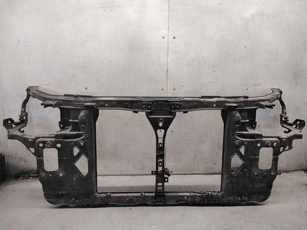 Radiator support slam panel – Hyundai i30 (2007-2012)