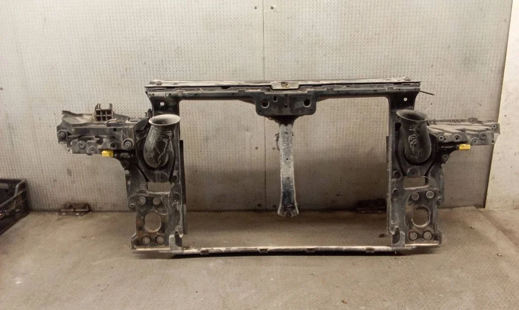 Radiator support slam panel – Porsche Cayenne (9PA) (2002-2010)