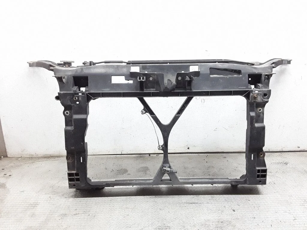 Radiatoru panelis – Mazda 5 (2005-2010)