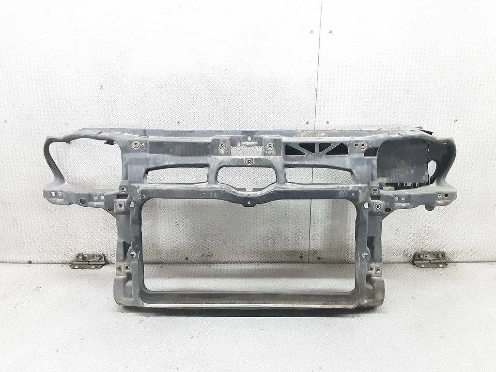 Radiaatori tugipaneel – Volkswagen Bora (1998-2005)