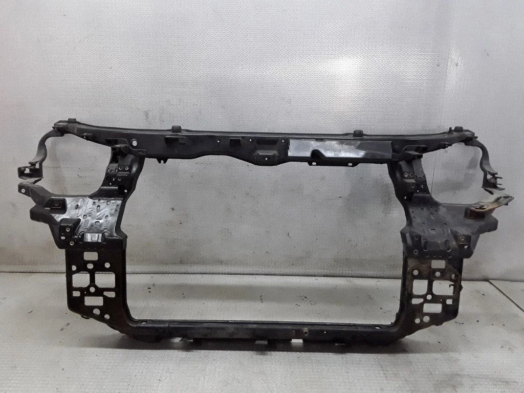 Radiaatori tugipaneel – Hyundai Santa Fe (2006-2012)
