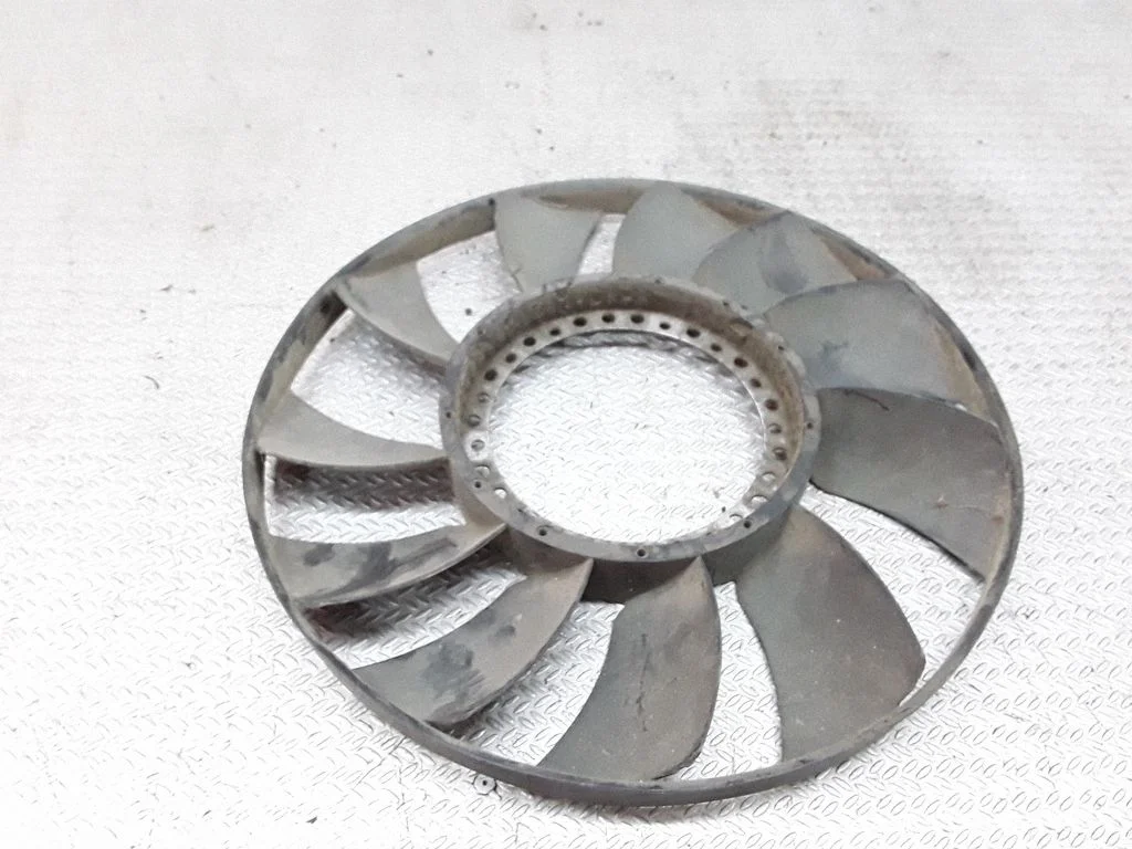 Ventilaatori tiivik – Audi A8 S8 D2 4D (1994-2002)