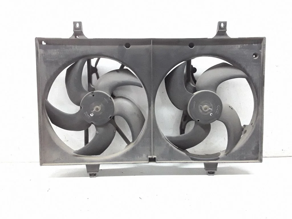 Ventilaatorite komplekt – Nissan Almera N16 (2000-2010)