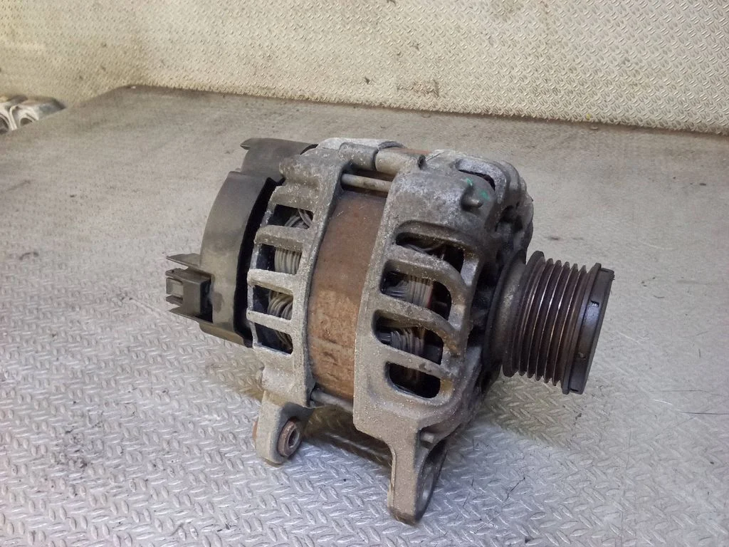 Generator/alternator – Renault Clio IV (2012-2019)