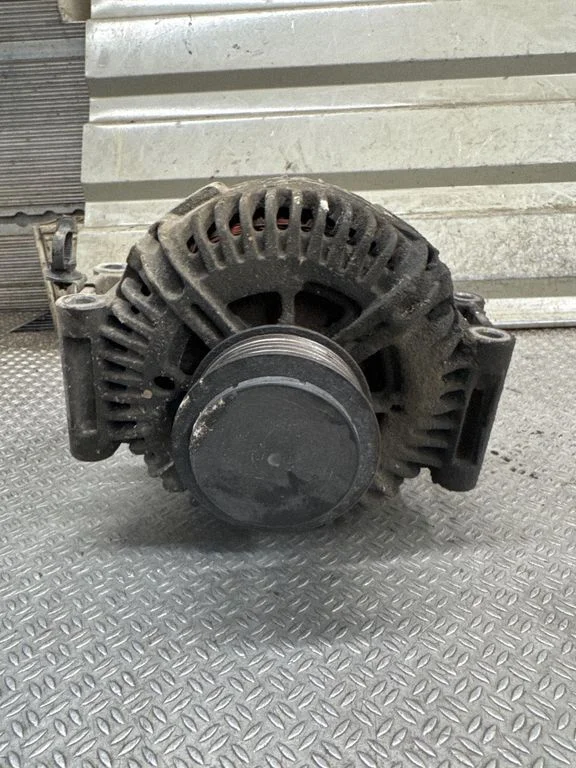 Ģenerators 06E903016G